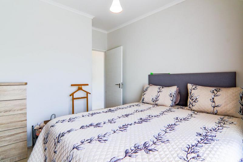 1 Bedroom Property for Sale in Olivedale Gauteng