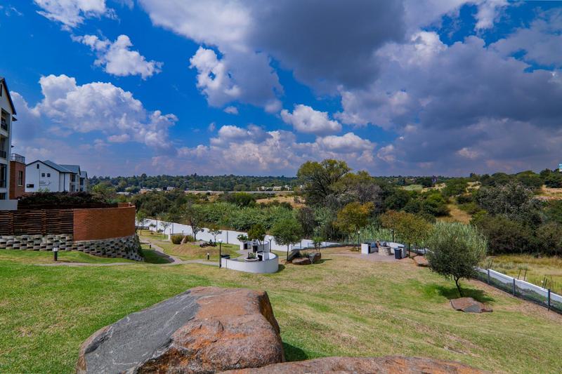 1 Bedroom Property for Sale in Olivedale Gauteng