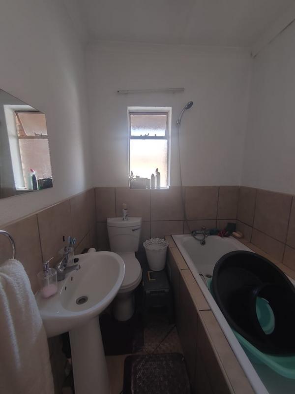 2 Bedroom Property for Sale in Krugersrus Gauteng