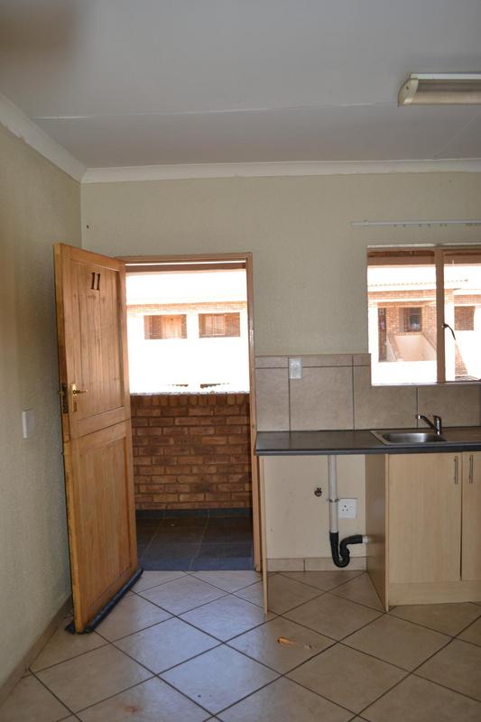 2 Bedroom Property for Sale in Krugersrus Gauteng