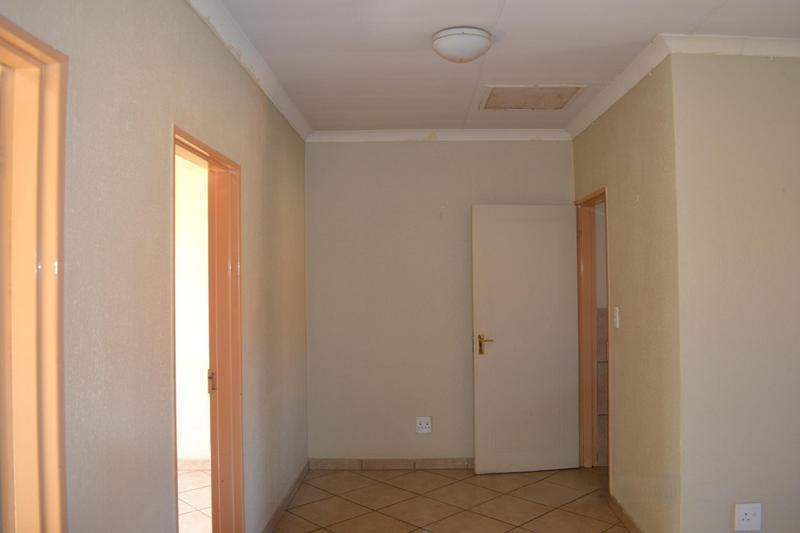 2 Bedroom Property for Sale in Krugersrus Gauteng