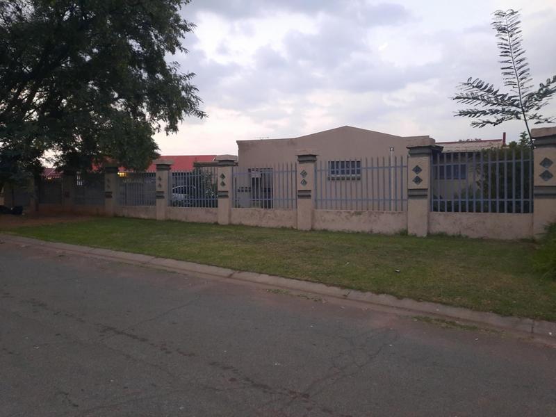 3 Bedroom Property for Sale in Vanderbijlpark CE 4 Gauteng