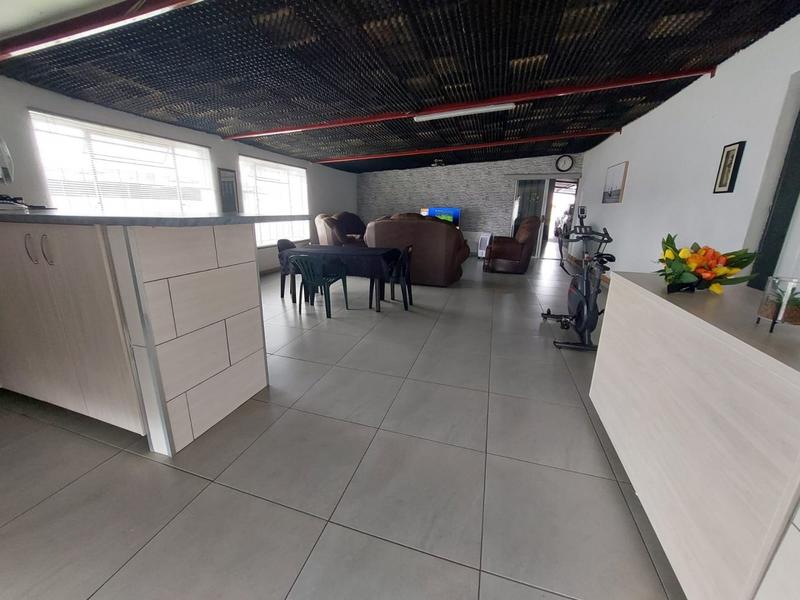 4 Bedroom Property for Sale in Claremont Gauteng