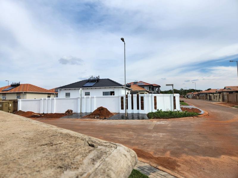 3 Bedroom Property for Sale in The Orchards Gauteng