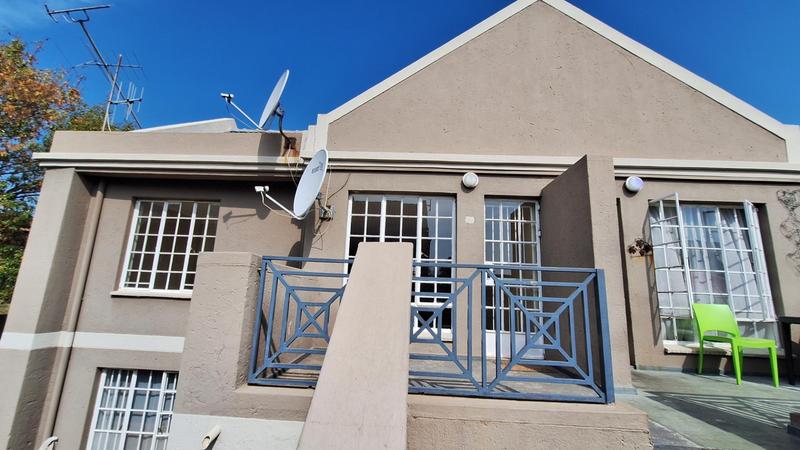 2 Bedroom Property for Sale in Erasmuskloof Gauteng