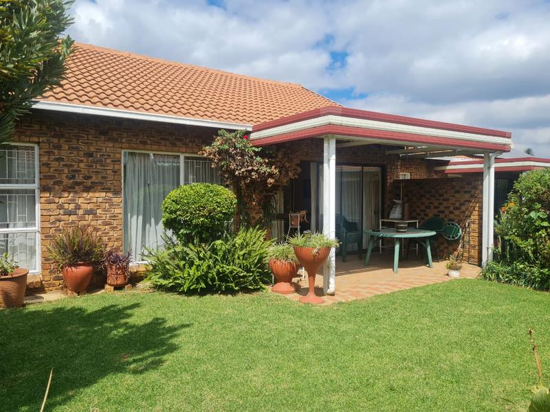 2 Bedroom Property for Sale in Edenvale Gauteng