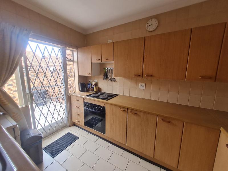 2 Bedroom Property for Sale in Edenvale Gauteng