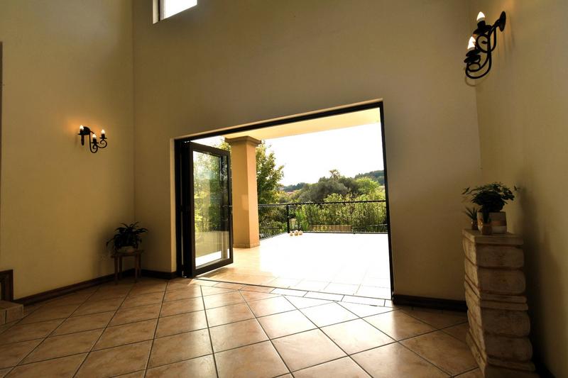 4 Bedroom Property for Sale in Featherbrooke Estate Gauteng