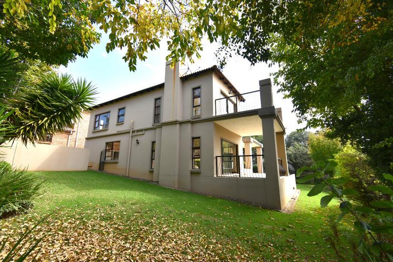 4 Bedroom Property for Sale in Featherbrooke Estate Gauteng