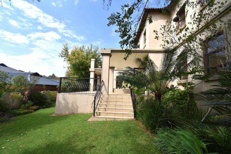 4 Bedroom Property for Sale in Featherbrooke Estate Gauteng