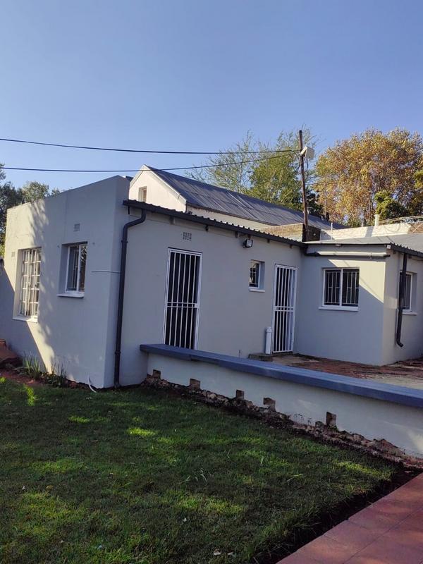To Let 3 Bedroom Property for Rent in Melville Gauteng