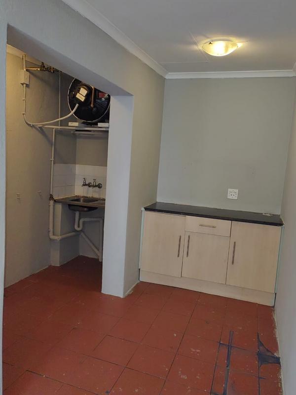 To Let 3 Bedroom Property for Rent in Melville Gauteng