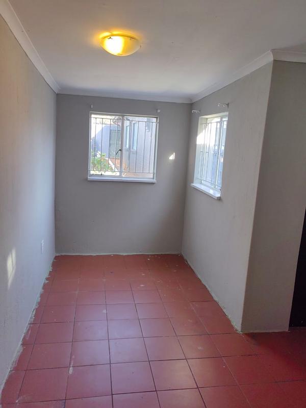 To Let 3 Bedroom Property for Rent in Melville Gauteng