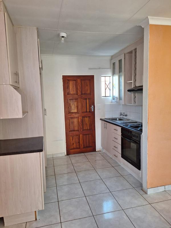 2 Bedroom Property for Sale in Rosslyn Gauteng