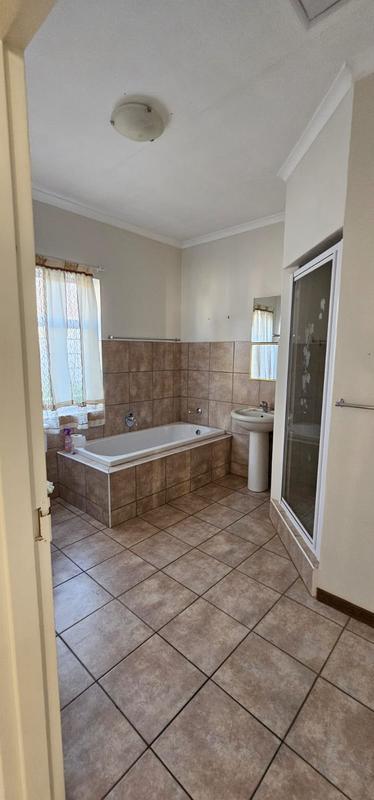 2 Bedroom Property for Sale in Annlin Gauteng