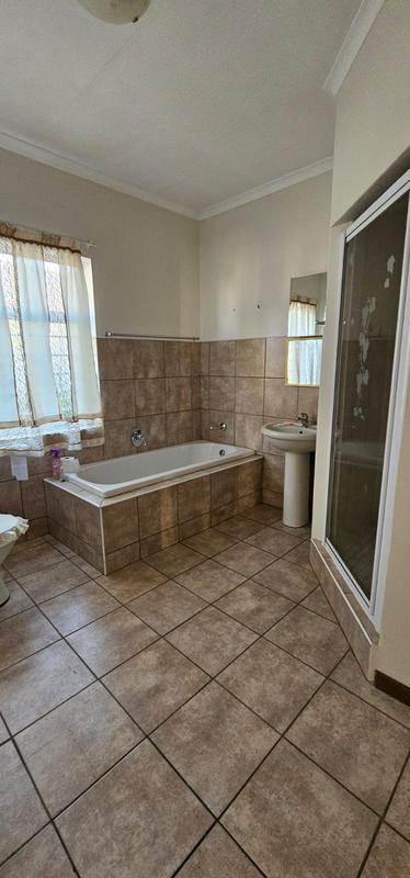 2 Bedroom Property for Sale in Annlin Gauteng