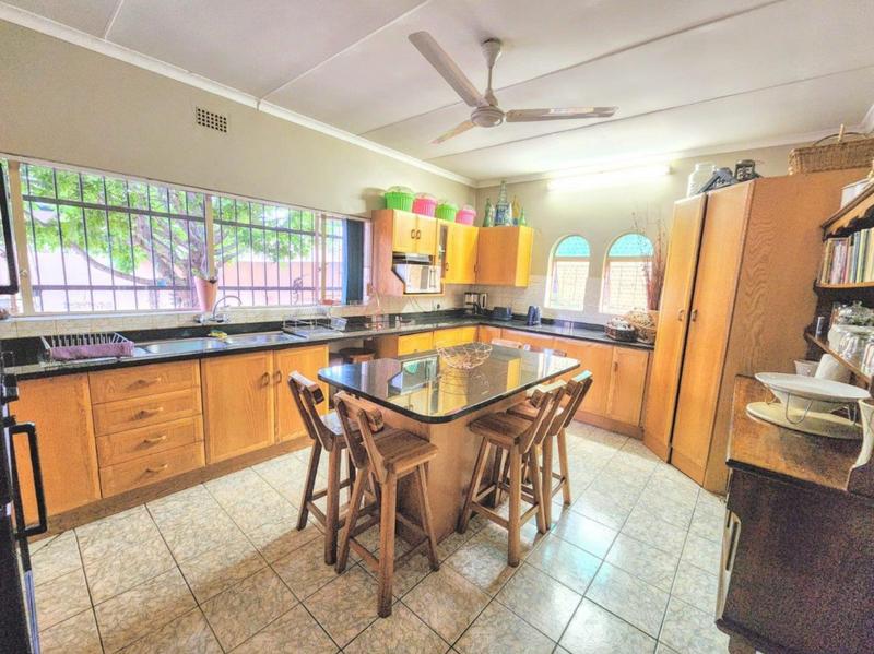 4 Bedroom Property for Sale in Parktown Estate Gauteng