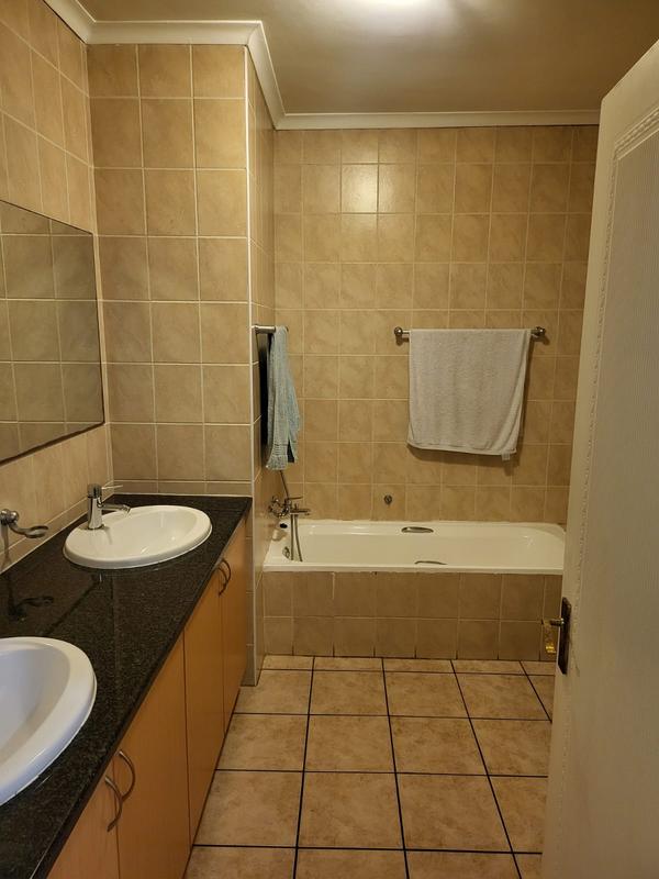 To Let 3 Bedroom Property for Rent in Gallo Manor Gauteng