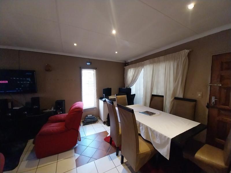 3 Bedroom Property for Sale in Daveyton Gauteng