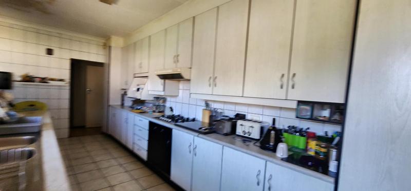 6 Bedroom Property for Sale in Parkrand Gauteng