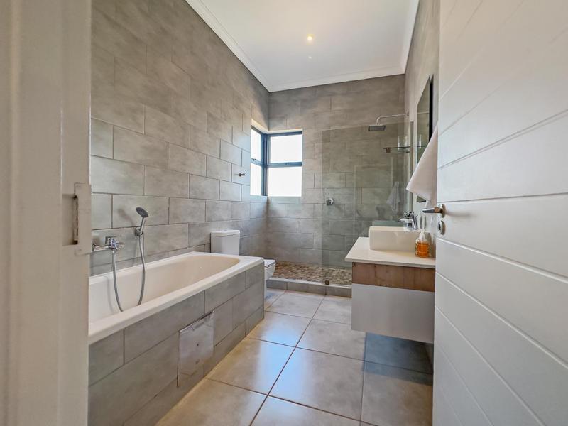 To Let 3 Bedroom Property for Rent in Olympus Gauteng