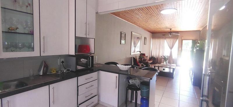 2 Bedroom Property for Sale in Albemarle Gauteng