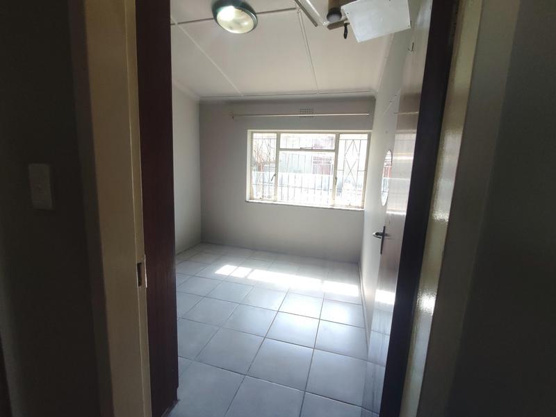 To Let 3 Bedroom Property for Rent in Wannenburghoogte Gauteng