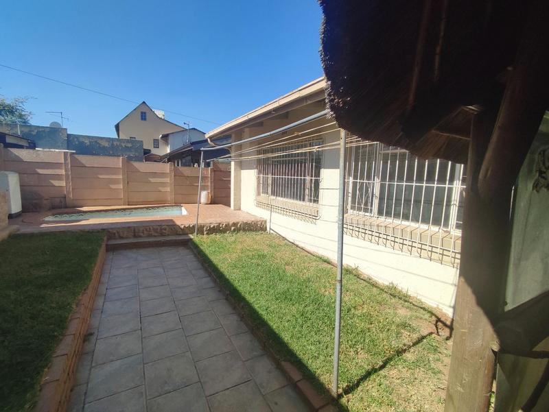 To Let 3 Bedroom Property for Rent in Wannenburghoogte Gauteng