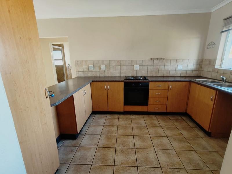 To Let 2 Bedroom Property for Rent in Fourways Gauteng