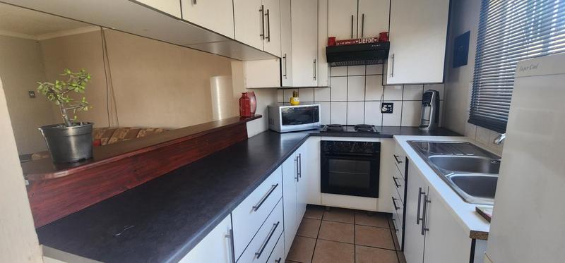 5 Bedroom Property for Sale in Van Dyk Park Gauteng