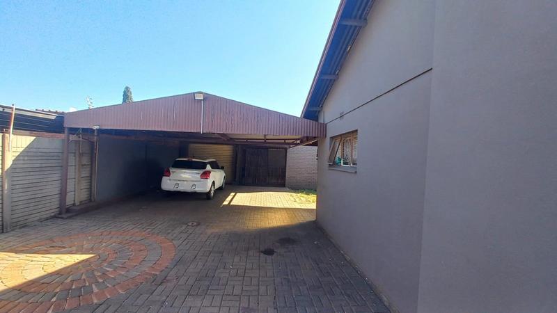 3 Bedroom Property for Sale in West Park Gauteng