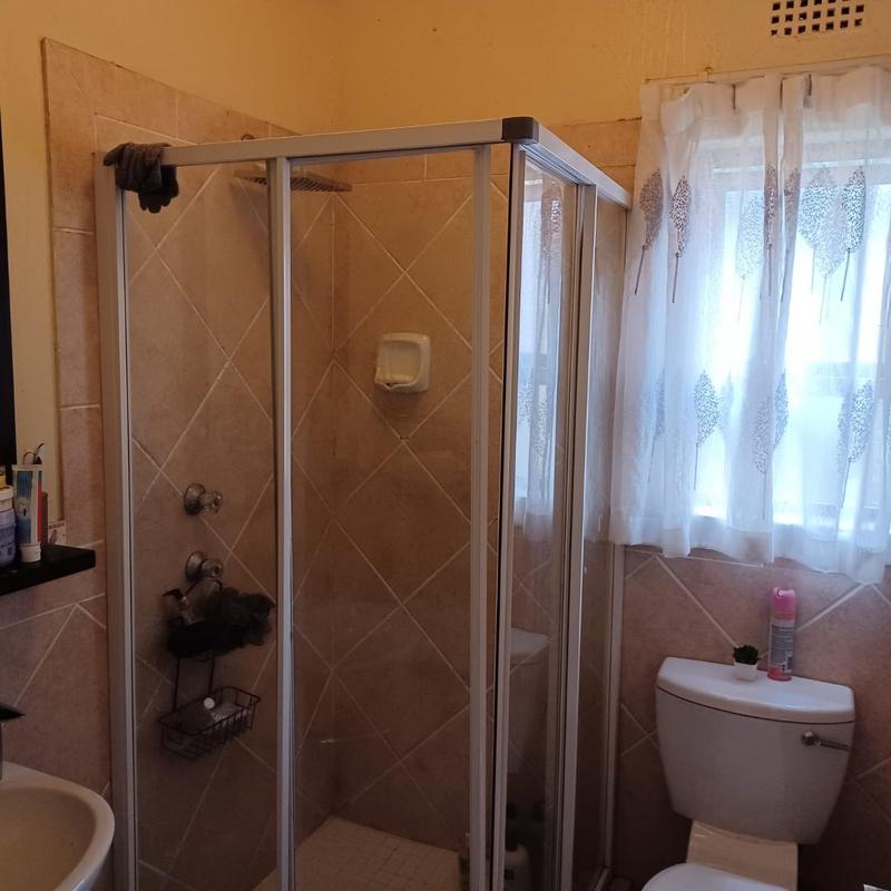 2 Bedroom Property for Sale in Lonehill Gauteng