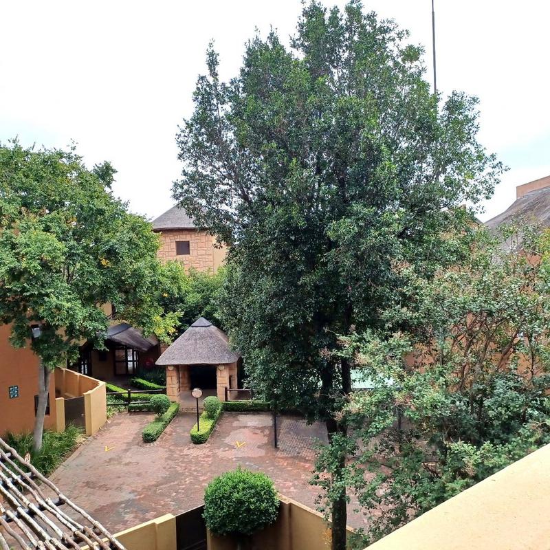 2 Bedroom Property for Sale in Lonehill Gauteng