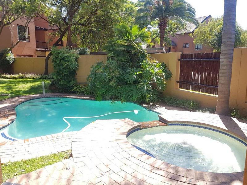 2 Bedroom Property for Sale in Lonehill Gauteng