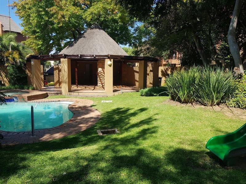 2 Bedroom Property for Sale in Lonehill Gauteng