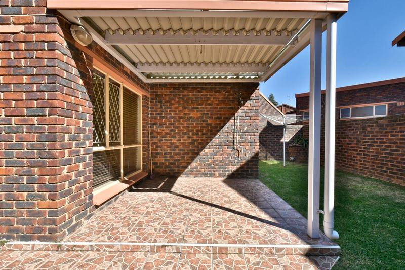 3 Bedroom Property for Sale in Brackenhurst Gauteng