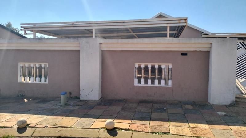 5 Bedroom Property for Sale in Ennerdale Gauteng