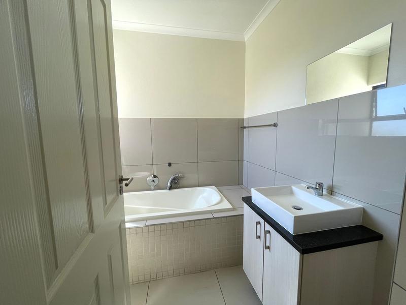 To Let 3 Bedroom Property for Rent in Pomona Gauteng