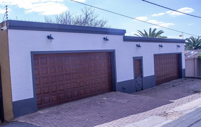 7 Bedroom Property for Sale in Kensington Gauteng