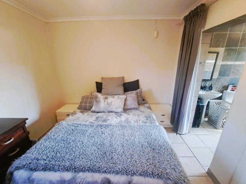 3 Bedroom Property for Sale in Heuweloord Gauteng