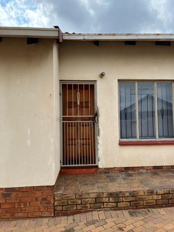 2 Bedroom Property for Sale in Naturena Gauteng