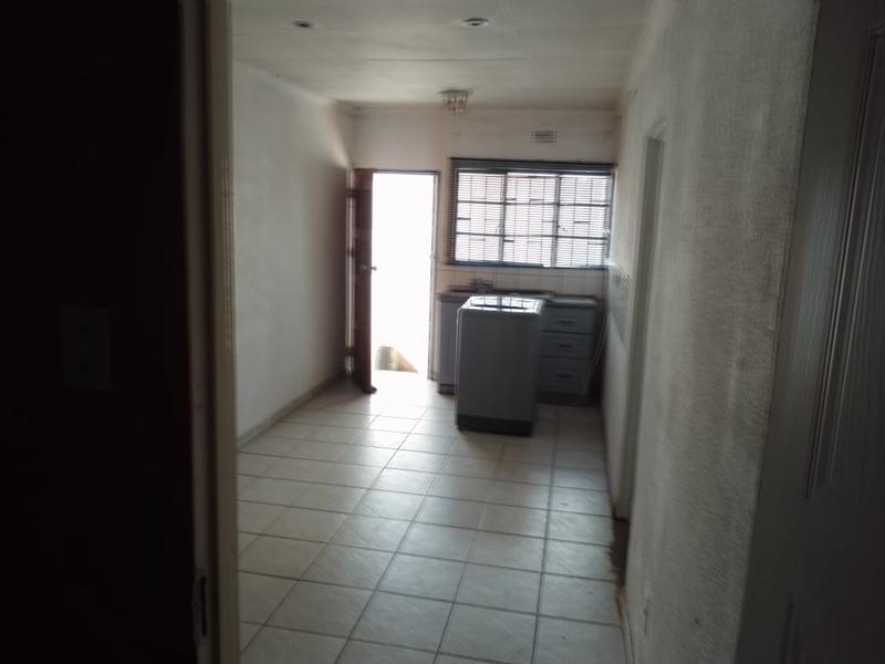 To Let 2 Bedroom Property for Rent in Zakariyya Park Gauteng