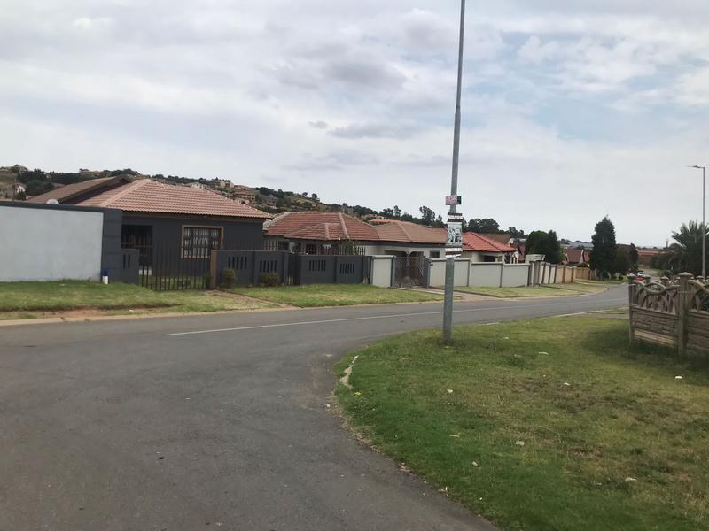 3 Bedroom Property for Sale in Zakariyya Park Gauteng