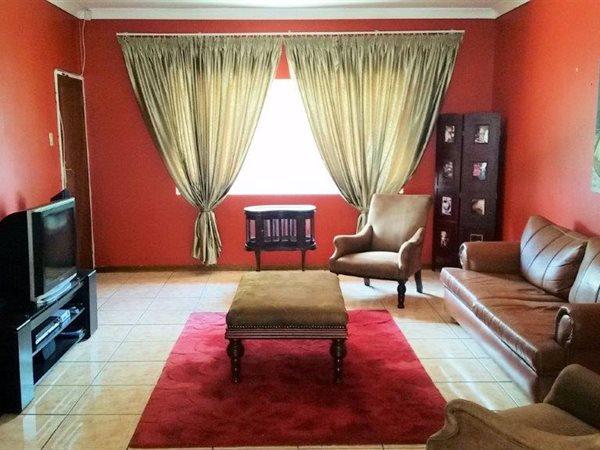 10 Bedroom Property for Sale in Waterkloof Ridge Gauteng