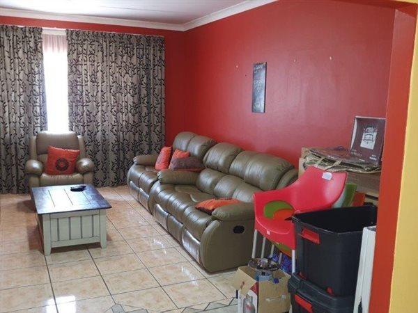 10 Bedroom Property for Sale in Waterkloof Ridge Gauteng