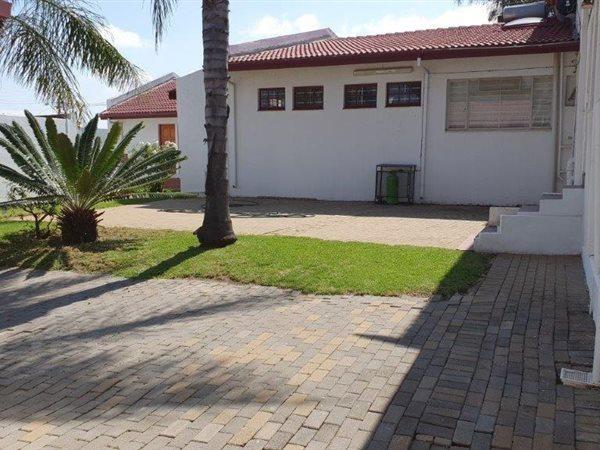 10 Bedroom Property for Sale in Waterkloof Ridge Gauteng