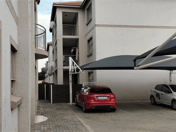 To Let 2 Bedroom Property for Rent in Bardene Gauteng