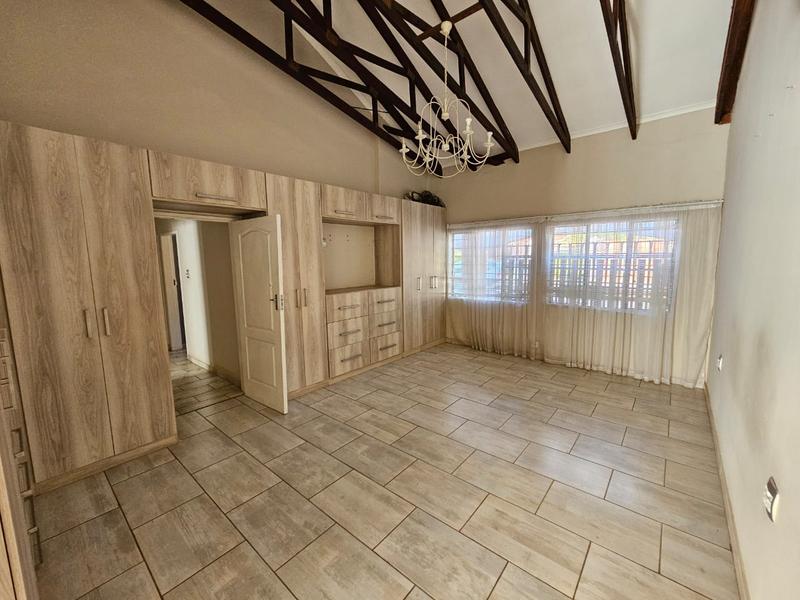 3 Bedroom Property for Sale in Sinoville Gauteng