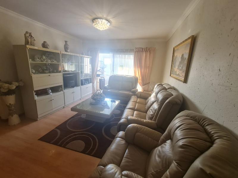 2 Bedroom Property for Sale in Norton Home Estate AH Gauteng