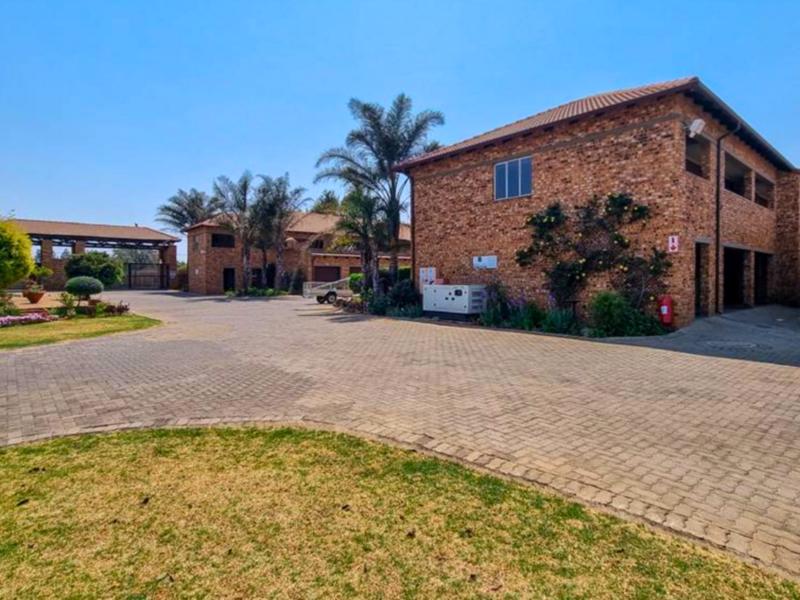 2 Bedroom Property for Sale in Norton Home Estate AH Gauteng